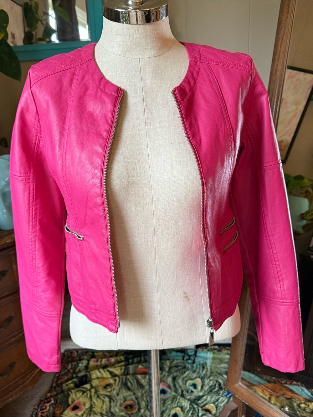 DOLLHOUSE GORGEOUS PINK FAUX LEATHER MOTO JACKET Junior Size Small
